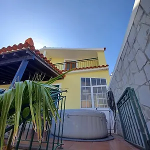 Prázdninový dům House Near Cr7 Museum, Funchal (Madeira)
